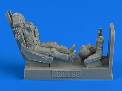 USAF Fighter Pilot with ejection seat for F-5E 1:48 Aerobonus