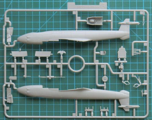 Gloster Meteor F.3 CYBER-HOBBY